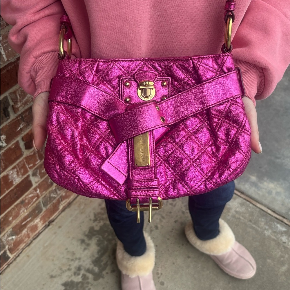 MARC JACOBS- Metallic Pink Quilted Shoulder Bag - Picture 3 of 7